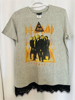 Def Leppard Band Tee - unique lace design
